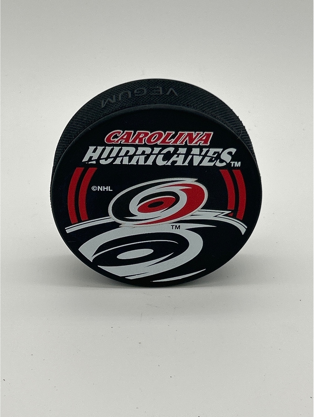 Official Carolina Hurricanes NHL Hockey Puck with Display Case
